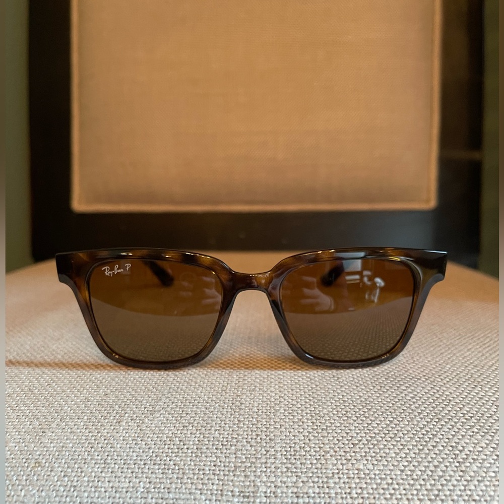 Ray bans polarized sunglasses RB4323